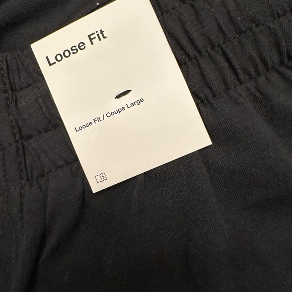 Nike Dri-FIT Breezy
Girls High-Waisted Training Shorts - Picture 4 of 7